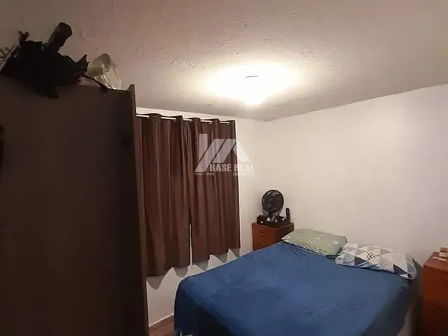 Apartamento com 49m² 2 quartos e 1 banheiro, à venda, no bairro Feroz II em Guarapuava