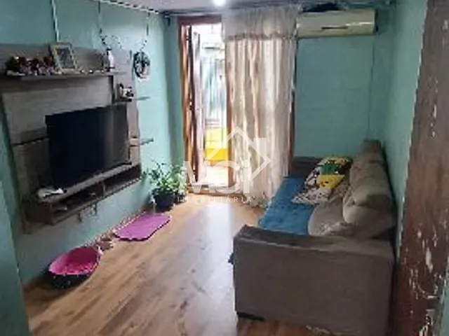 Apartamento 2 quartos e 1 banheiro, à venda, no bairro Três Vendas em Pelotas