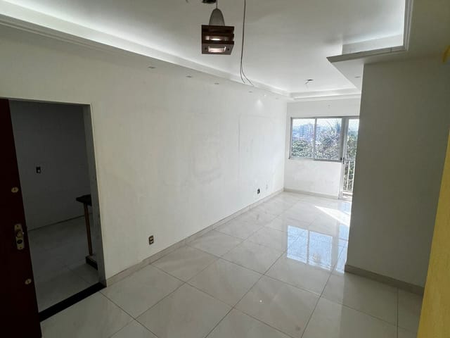 Apartamento com 77m² 2 quartos e 2 banheiros, à venda, no bairro Vila Valqueire em Rio de Janeiro