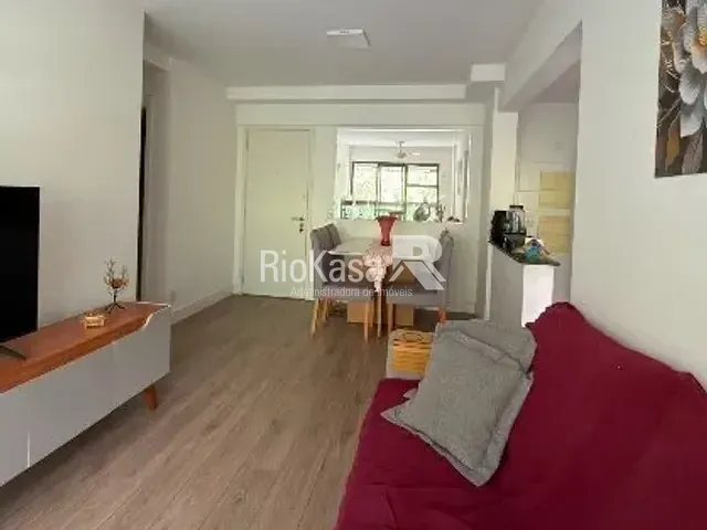 Apartamento 2 quartos e 2 banheiros, à venda, no bairro Recreio dos Bandeirantes em Rio de Janeiro