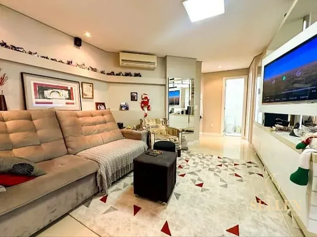 Apartamento com 131m² 3 quartos e 3 banheiros, à venda, no bairro Pioneiros em Balneário Camboriú