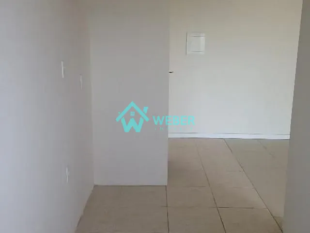 Apartamento com 2442m² 2 quartos e 1 banheiro, para alugar, no bairro Centro em Novo Hamburgo