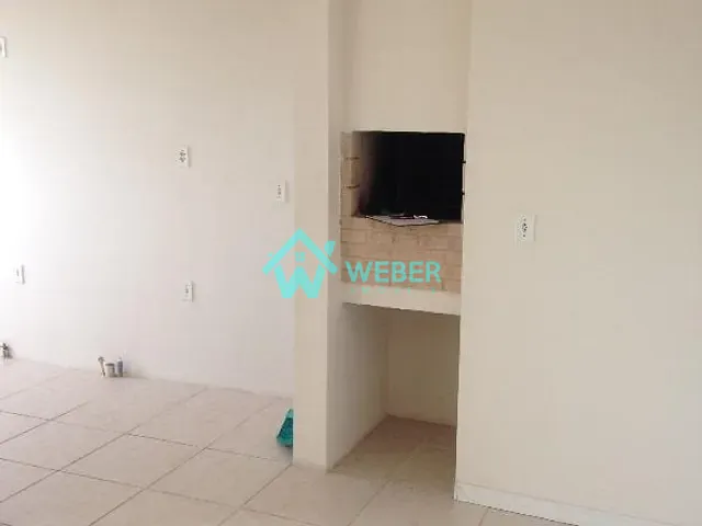 Apartamento com 2442m² 2 quartos e 1 banheiro, para alugar, no bairro Centro em Novo Hamburgo