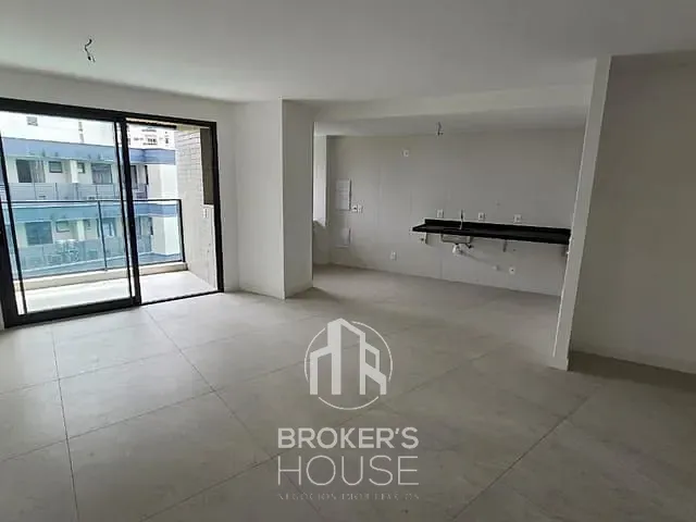 Apartamento com 80m² 2 quartos e 2 banheiros, à venda, no bairro Santa Lúcia em Vitória