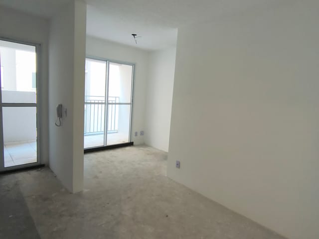 Apartamento 3 quartos e 1 banheiro, à venda, no bairro Vila Carmosina em São Paulo