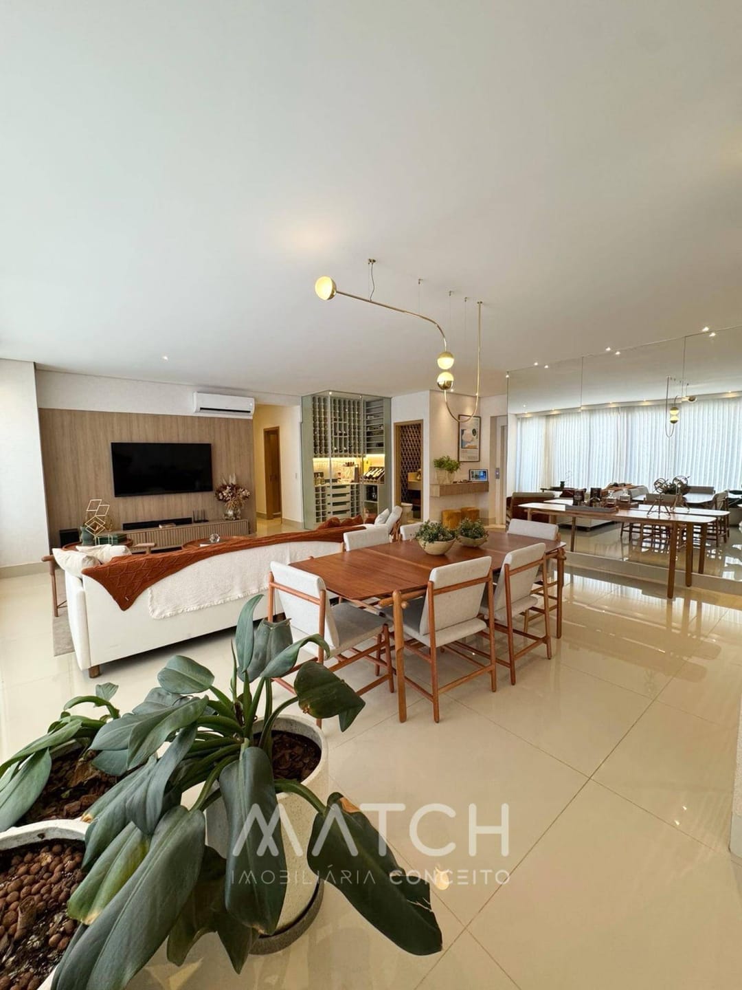 Apartamento à venda, 3 suítes, 157 m², mobiliado, Setor Marista, Goiânia, GO