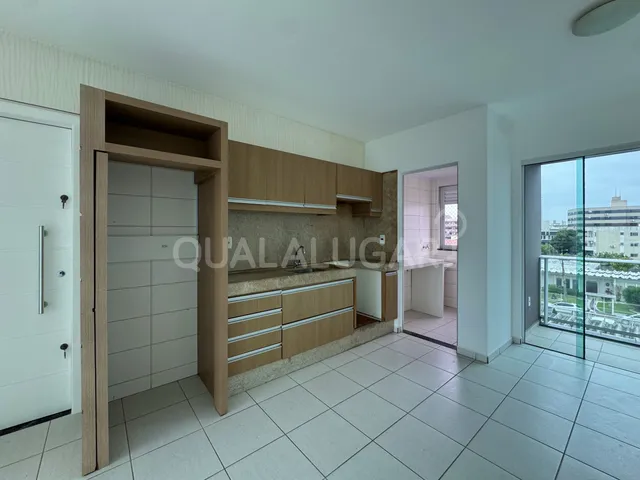 Apartamento 2 quartos e 2 banheiros, para alugar, no bairro Vila Moema em Tubarão