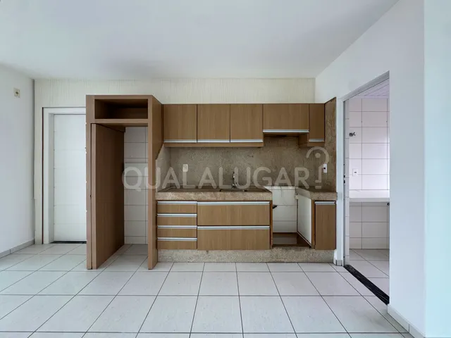Apartamento 2 quartos e 2 banheiros, para alugar, no bairro Vila Moema em Tubarão