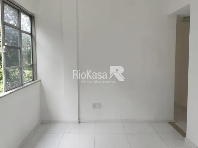Apartamento 3 quartos e 2 banheiros, para alugar, no bairro Vila Isabel em Rio de Janeiro