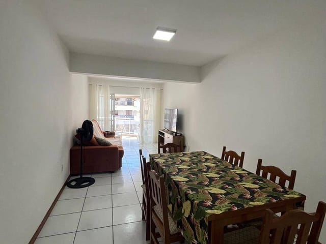 Apartamento com 140m² 4 quartos e 2 banheiros, à venda, no bairro Meia Praia em Itapema