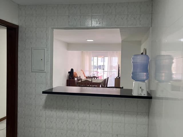 Apartamento com 140m² 4 quartos e 2 banheiros, à venda, no bairro Meia Praia em Itapema