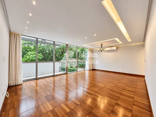 Apartamento com 165m² 4 quartos e 3 banheiros, para alugar, no bairro Asa Sul em Brasília