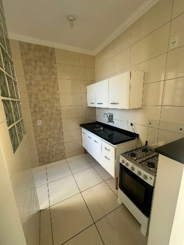Apartamento 2 quartos e 1 banheiro, para alugar, no bairro Loteamento Alfredo Abilio Flores em Pindamonhangaba