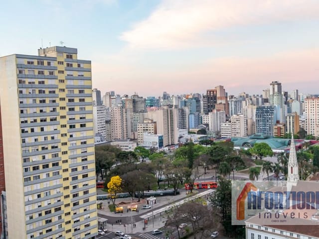 Studio 1 quarto e 1 banheiro, para alugar, no bairro Centro em Curitiba
