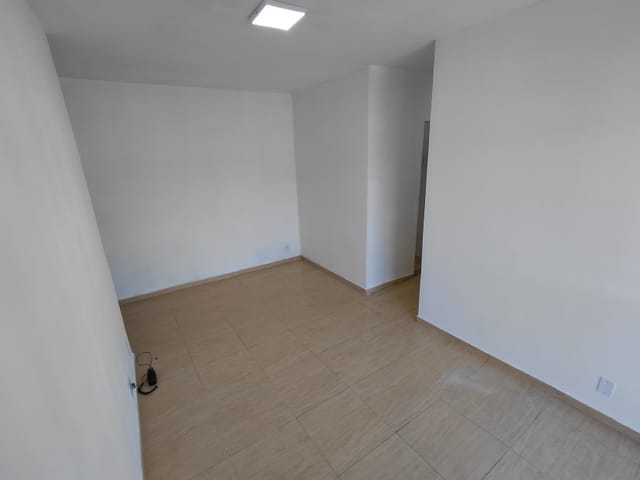Apartamento com 54m² 2 quartos e 1 banheiro, à venda, no bairro Vila Valqueire em Rio de Janeiro
