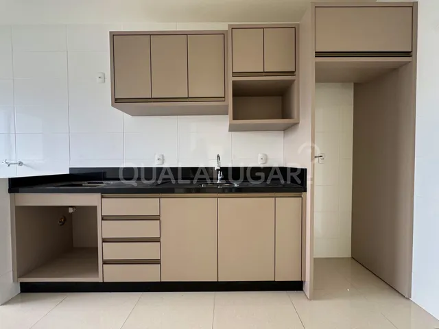 Apartamento 3 quartos e 2 banheiros, para alugar, no bairro Centro em Tubarão