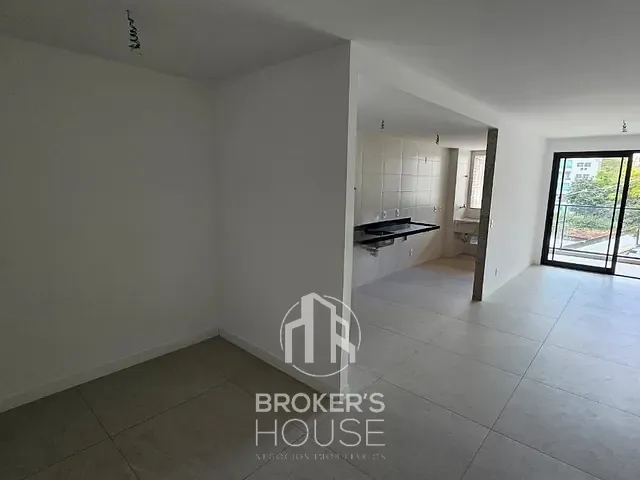 Apartamento 3 quartos e 2 banheiros, à venda, no bairro Santa Lúcia em Vitória