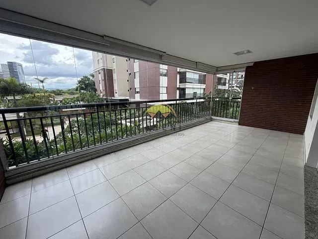 Apartamento com 170m² 3 quartos e 5 banheiros, para alugar, no bairro Água Branca em São Paulo
