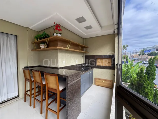 Apartamento 3 quartos e 3 banheiros, para alugar, no bairro Centro em Tubarão