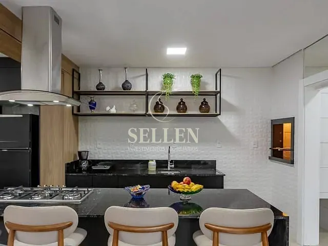 Apartamento com 160m² 3 quartos e 2 banheiros, para alugar, no bairro Centro em Balneário Camboriú