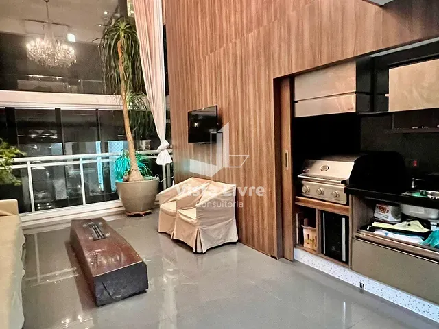 Apartamento com 190m² 4 quartos e 2 banheiros, à venda, no bairro Brooklin Paulista em São Paulo