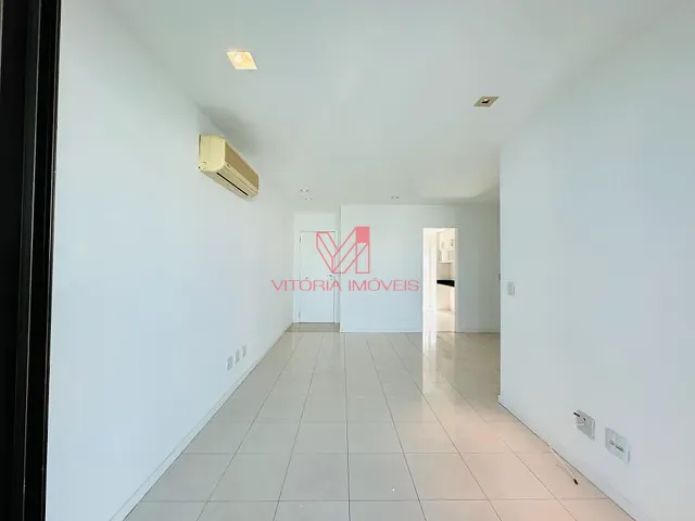 Apartamento 3 quartos e 3 banheiros, à venda, no bairro Praia do Canto em Vitória