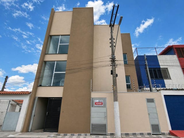 Apartamento 2 quartos e 1 banheiro, para alugar, no bairro Guaianazes em São Paulo