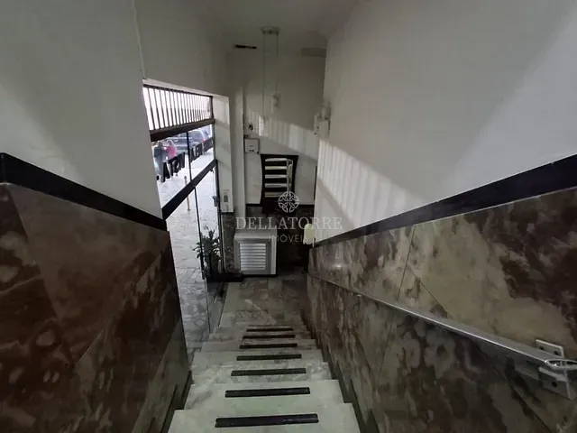 Apartamento 1 quarto e 1 banheiro, à venda, no bairro Várzea em Teresópolis