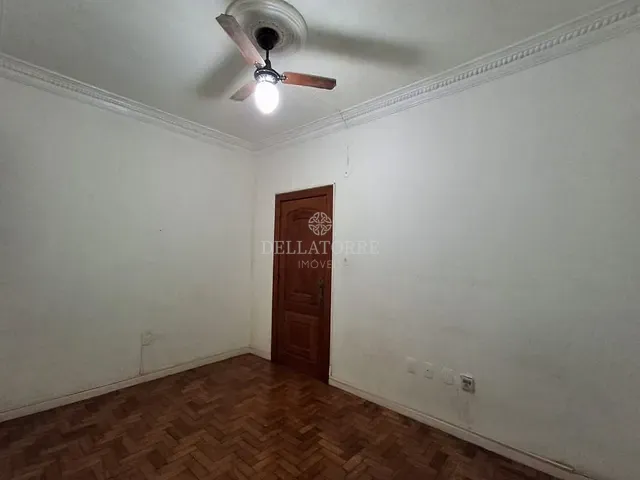Apartamento 1 quarto e 1 banheiro, à venda, no bairro Várzea em Teresópolis
