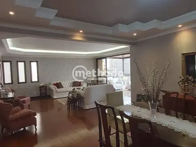 Apartamento com 187m² 5 quartos e 4 banheiros, à venda, no bairro Cambuí em Campinas