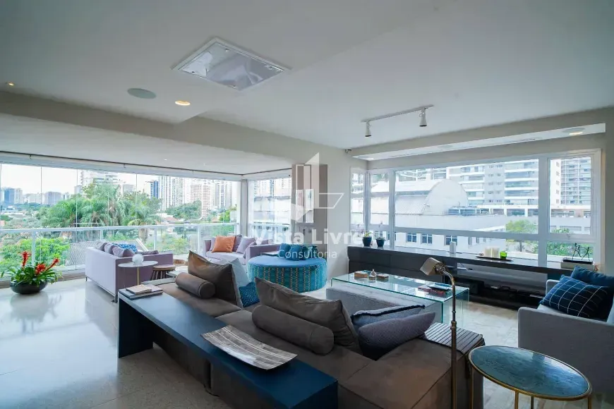 Apartamento, 3 quartos, 225 m² - Foto 3