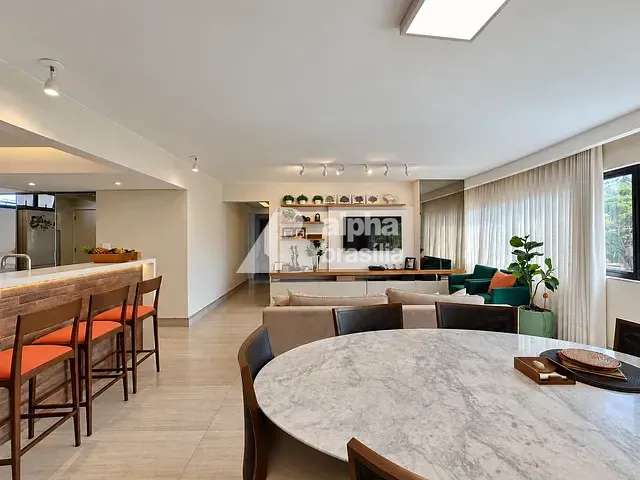 Apartamento 3 quartos e 2 banheiros, à venda, no bairro Asa Norte em Brasília