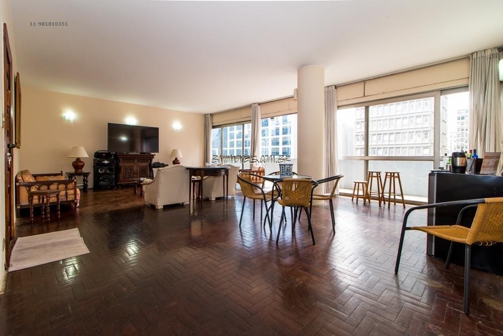 Apartamento, 3 quartos, 260 m² - Foto 2