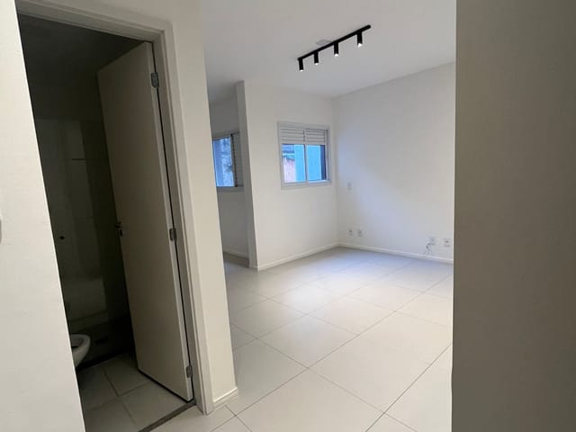 Apartamento 1 quarto e 1 banheiro, para alugar, no bairro Vila Carrão em São Paulo