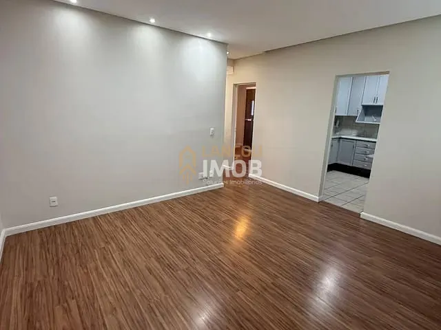 Apartamento 2 quartos e 1 banheiro, à venda, no bairro Jardim Santa Teresa em Jundiaí