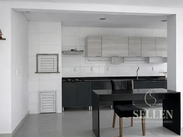 Apartamento 3 quartos e 4 banheiros, para alugar, no bairro Ariribá em Balneário Camboriú