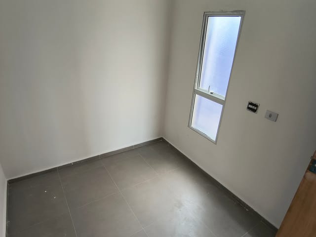 Apartamento 1 quarto e 1 banheiro, à venda, no bairro Guaianazes em São Paulo