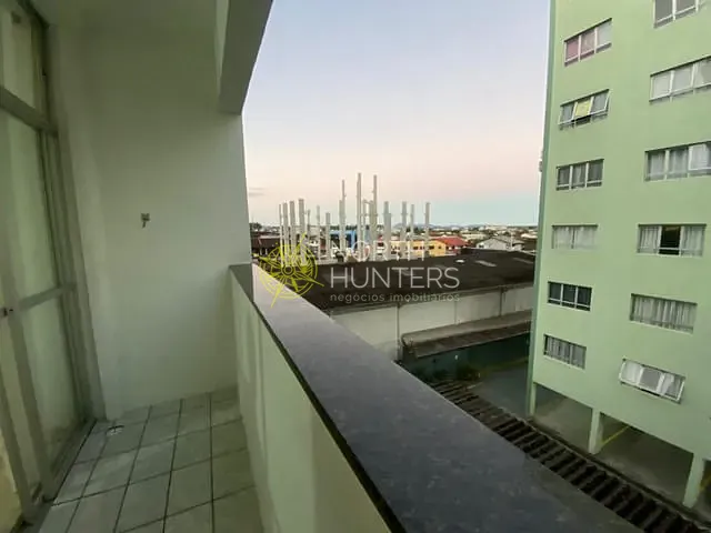 Apartamento 2 quartos e 1 banheiro, para alugar, no bairro Boa Vista em Joinville