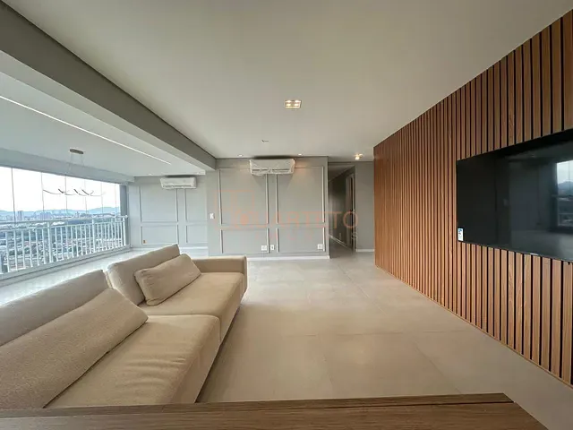 Apartamento 3 quartos e 4 banheiros, à venda ou para alugar, no bairro Vila Anastácio em São Paulo