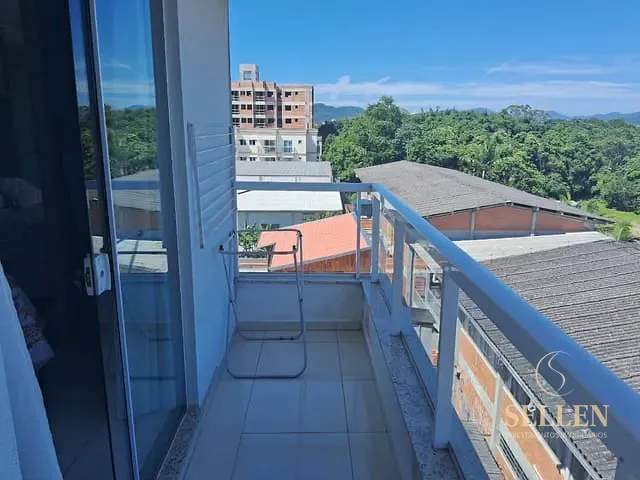 Apartamento 2 quartos e 1 banheiro, para alugar, no bairro Municípios em Balneário Camboriú
