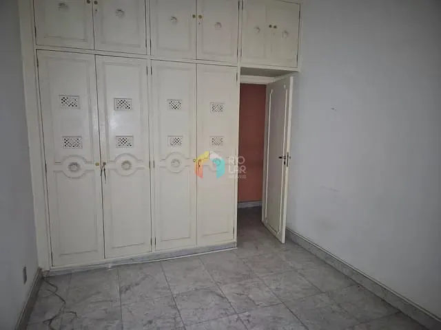 Apartamento com 67m² 2 quartos e 2 banheiros, à venda, no bairro Copacabana em Rio de Janeiro