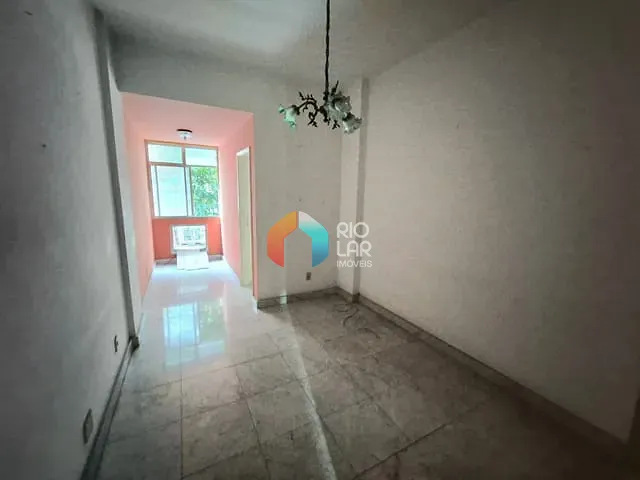 Apartamento com 67m² 2 quartos e 2 banheiros, à venda, no bairro Copacabana em Rio de Janeiro