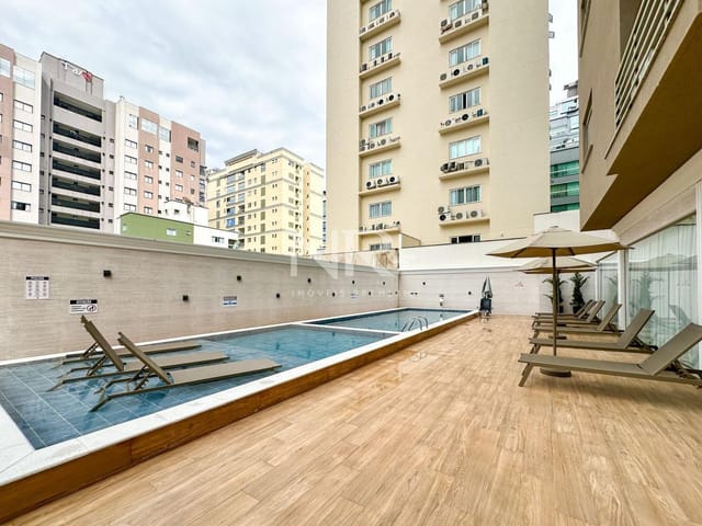 Apartamento com 191m² 3 quartos e 4 banheiros, à venda, no bairro Meia Praia em Itapema