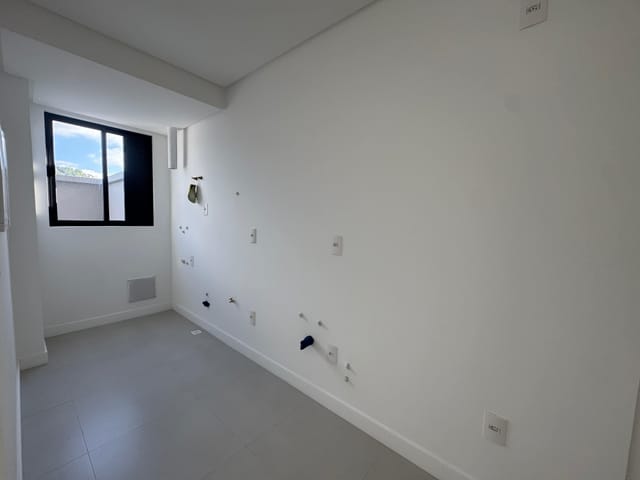 Apartamento com 70m² 1 quarto e 1 banheiro, à venda, no bairro Estados em Balneário Camboriú