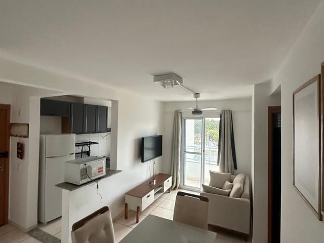Apartamento 3 quartos e 2 banheiros, para alugar, no bairro Glória em Macaé