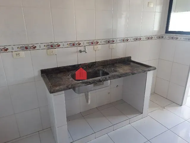 Apartamento 2 quartos e 1 banheiro, para alugar, no bairro Centro em Rua Coronel Francisco Bicudo de Mello