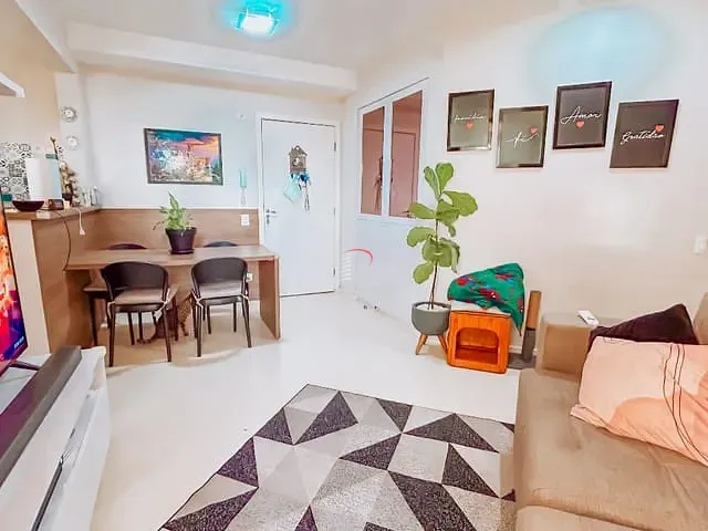 Apartamento 3 quartos e 2 banheiros, à venda, no bairro Andrade em Londrina