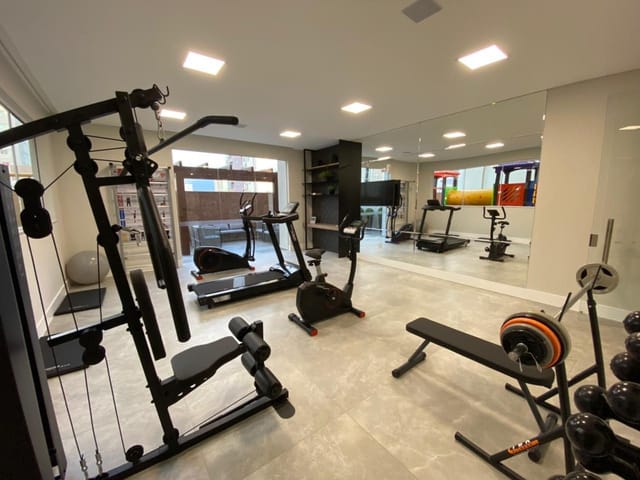 Apartamento com 182m² 4 quartos e 5 banheiros, à venda, no bairro Meia Praia em Itapema