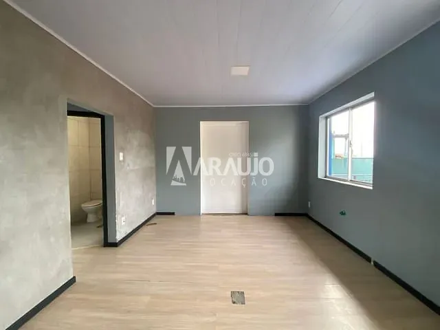 Apartamento 1 quarto e 1 banheiro, para alugar, no bairro Centro em Itajaí