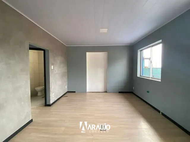 Apartamento 1 quarto e 1 banheiro, para alugar, no bairro Centro em Itajaí